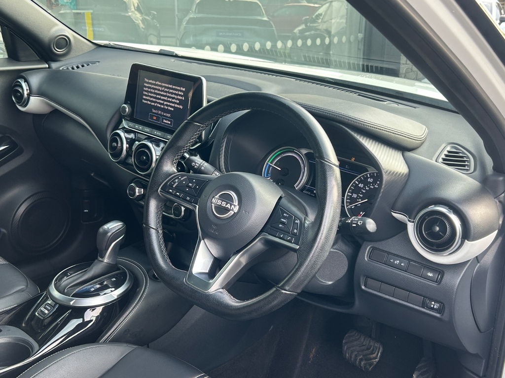 Nissan Juke 1.6 Hybrid Premiere Edition AP72WHG Black #2