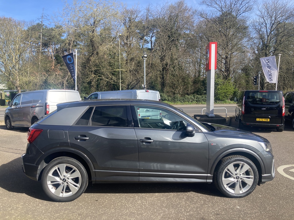 Audi Q2 35 Tfsi S Line S Tronic Estate AU22PXT Grey #3