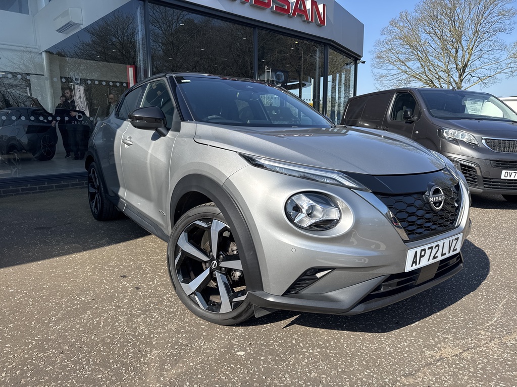 Nissan Juke 1.6 Hybrid Tekna Black