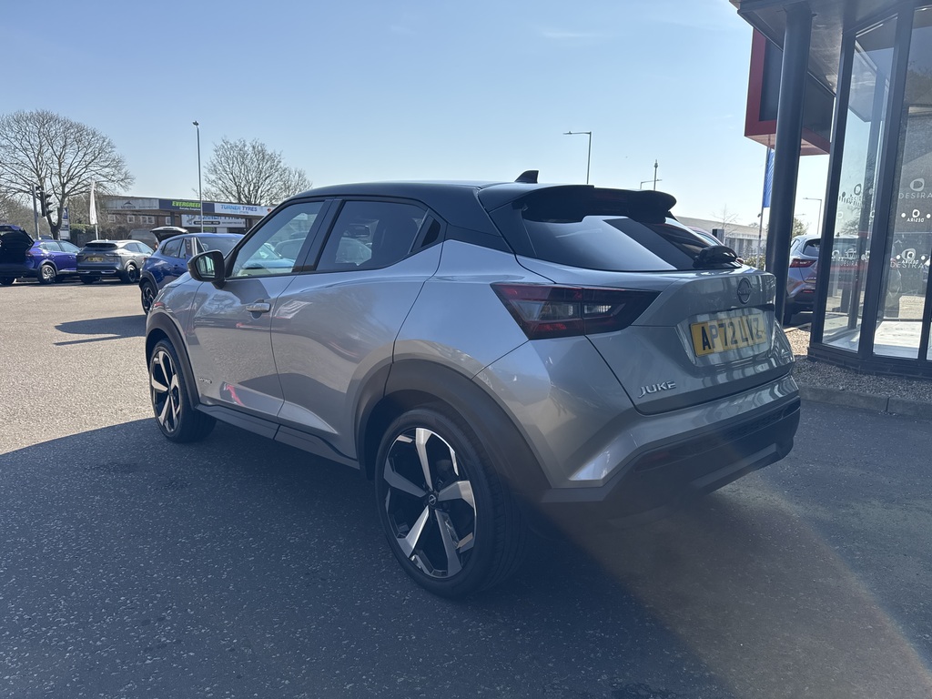 Nissan Juke 1.6 Hybrid Tekna AP72LVZ Black #6
