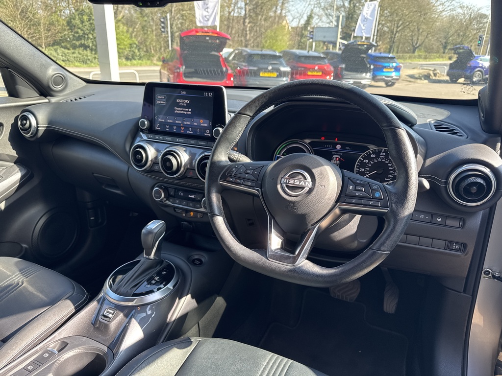 Nissan Juke 1.6 Hybrid Tekna AP72LVZ Black #3