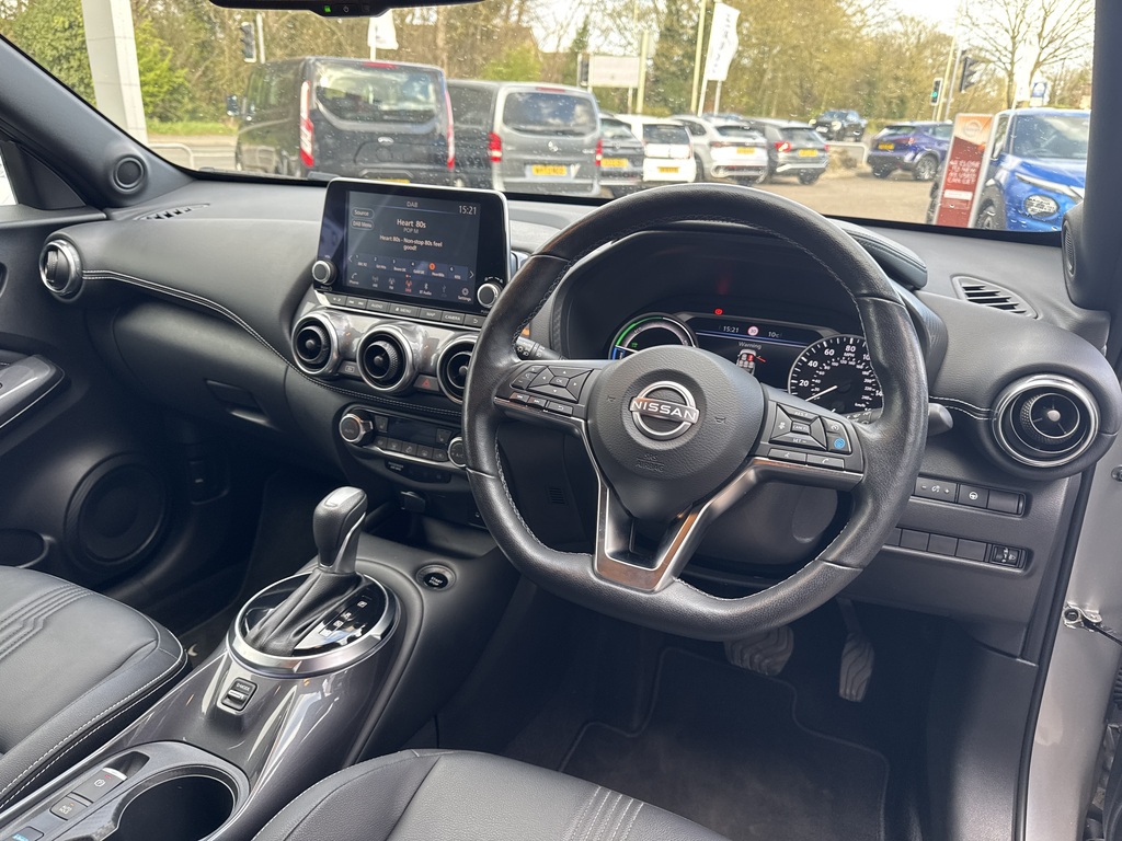 Nissan Juke 1.6 Hybrid Tekna AU23ONL Silver #3