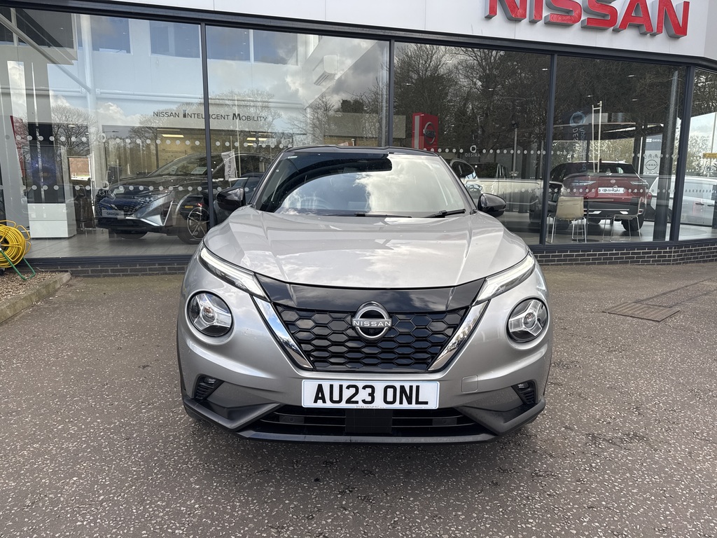 Nissan Juke 1.6 Hybrid Tekna AU23ONL Silver #2