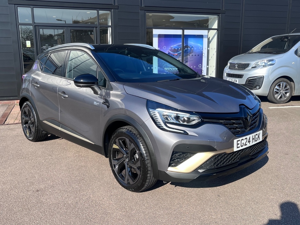 Renault Captur 1.6 E-tech Full Hybrid 145 Engineered Black