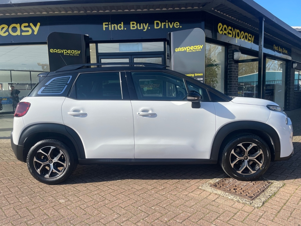 Citroen C3 Aircross 1.2 Puretech 110 Shine DG22SRV White #2