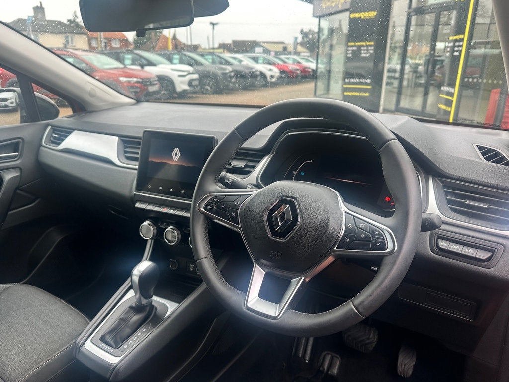 Renault Captur 1.6 E-tech Hybrid 145 Iconic Edition SB22UWZ Red #2
