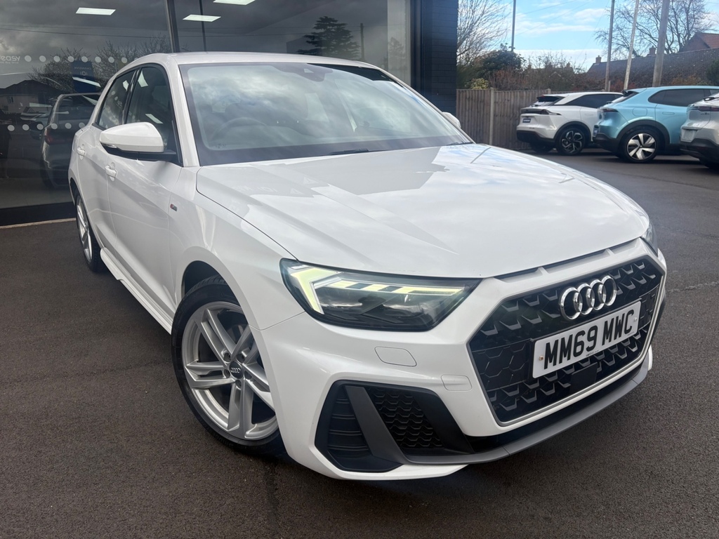 Audi A1 30 Tfsi S Line MM69MWC White