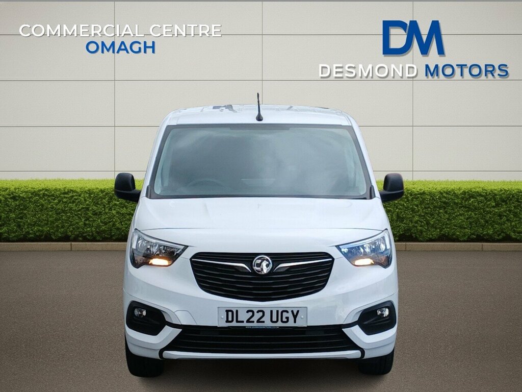 Vauxhall Combo 2300 Sportive Td DL22UGY White #3