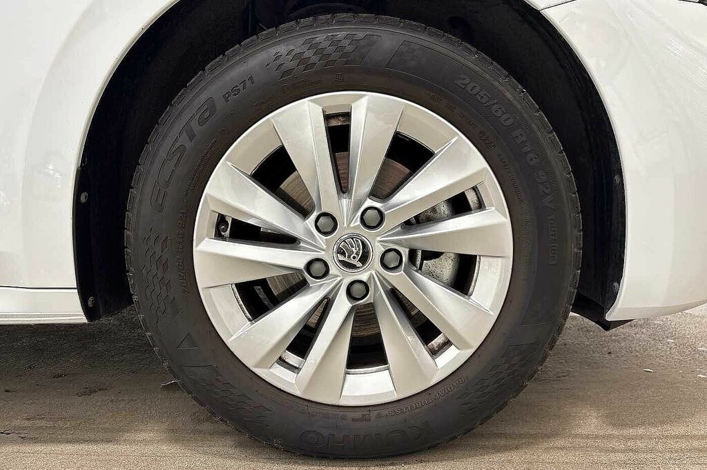 Skoda Octavia 1.5 Tsi Se Technology Moon White Metallic GL74FOT White #5