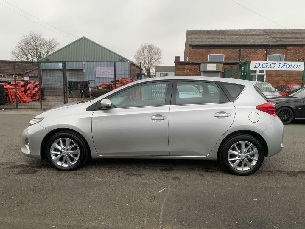 Toyota Auris 1.6 V-matic Icon Euro 5 Silver #5