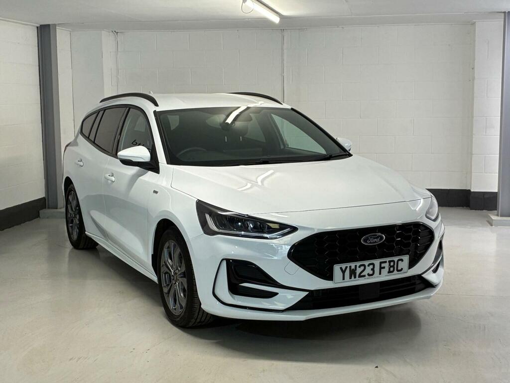 Ford Focus Estate 1.0T Ecoboost St-line Euro 6 Ss 202 White #3