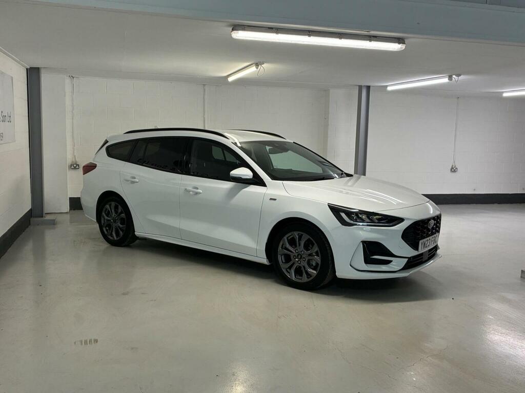 Ford Focus Estate 1.0T Ecoboost St-line Euro 6 Ss 202 White #4