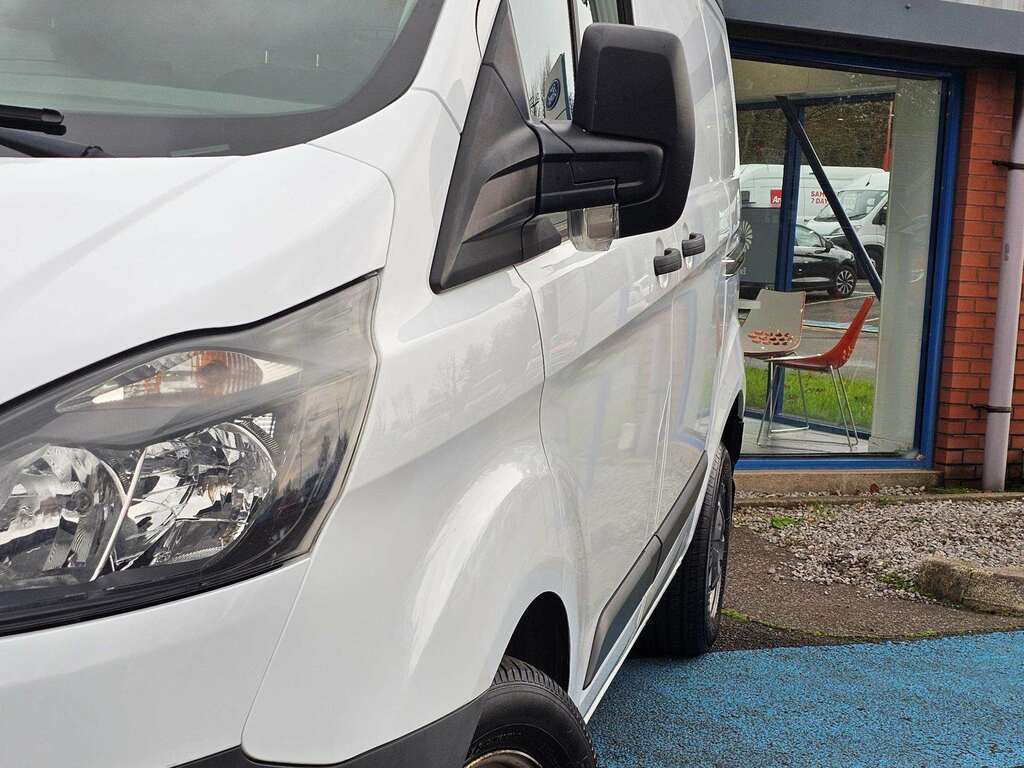 Ford Transit Custom Custom 2.0 Tdci 270 Panel Van L1 CN17LDD White #3