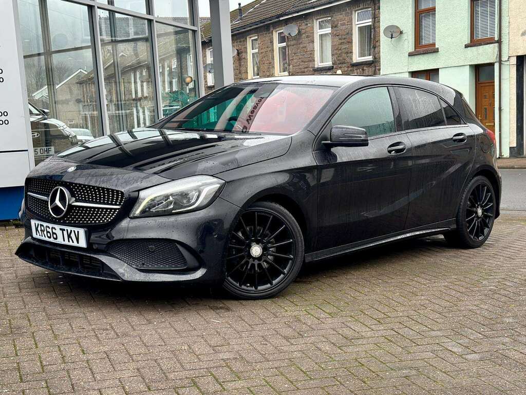 Mercedes-Benz A Class 200 D Amg Line Premium Black