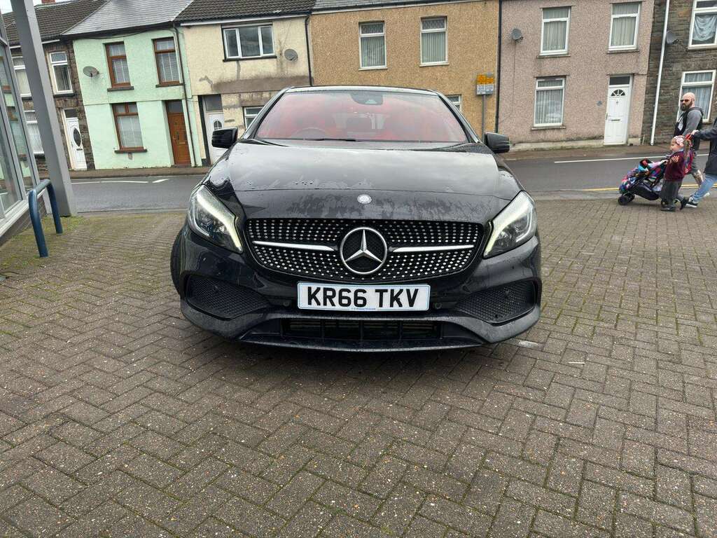 Mercedes-Benz A Class 200 D Amg Line Premium KR66TKV Black #6
