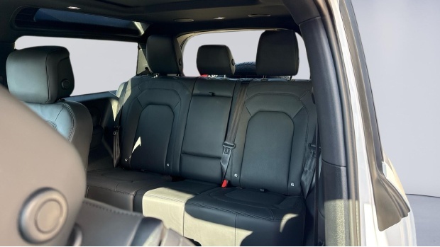 Land Rover Defender 90 D250 Mhev X-dynamic Hse Euro 6 WX75VMR White #4