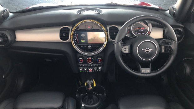 Mini Convertible Cooper Exclusive Steptronic Euro 6 WT72DZN Red #4