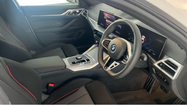 BMW i4 40 83.9Kwh M Sport Edrive WP75ACZ White #6