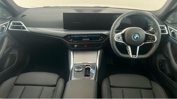 BMW i4 35 70.2Kwh M Sport Edrive WN75YCW White #4