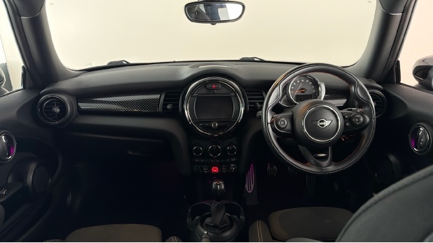 Mini Hatch Cooper S Sport Euro 6 Black #4