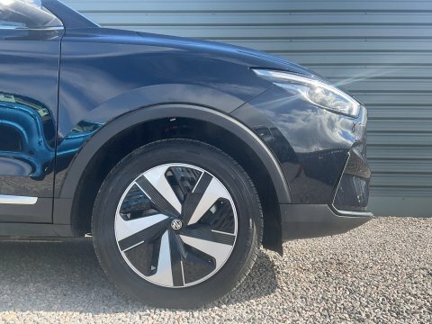 MG ZS Ev 51Kwh Trophy SY74OWF Black #2