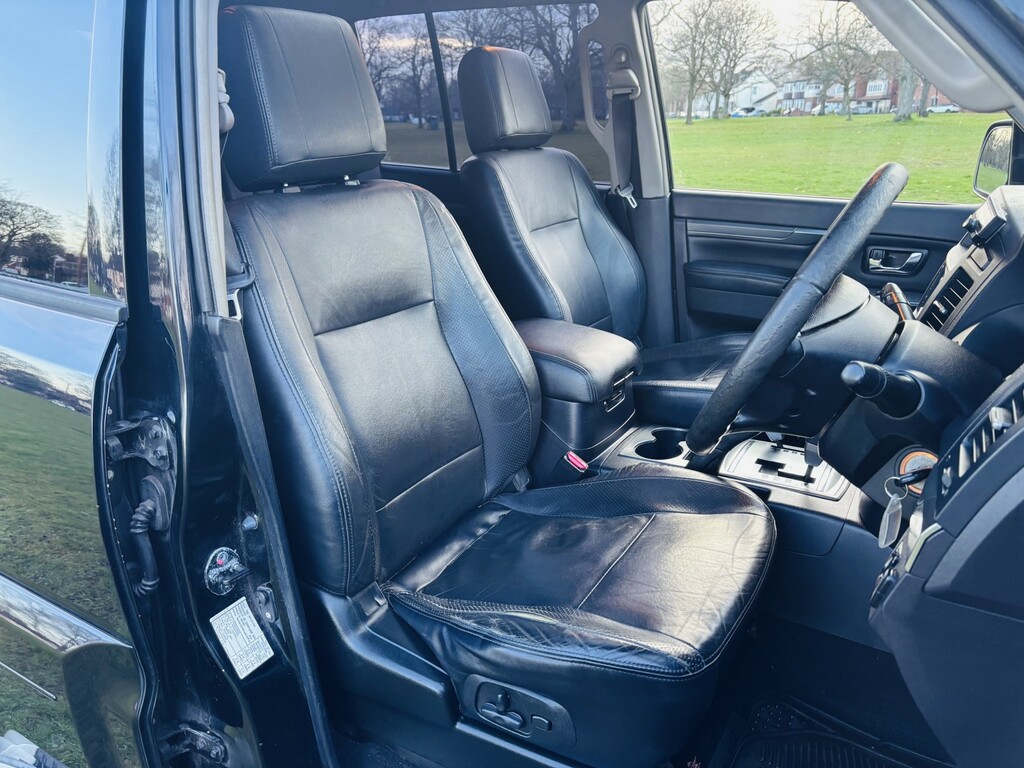 Mitsubishi Shogun 3.2 Di-dc Elegance 4Wd Euro 4 Lwb Grey #21