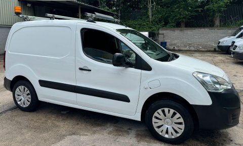 Citroen e-Berlingo E 635 LX White #4