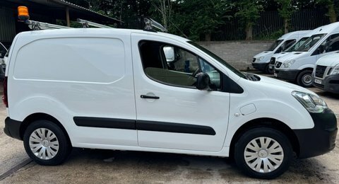 Citroen e-Berlingo E 635 LX White #5