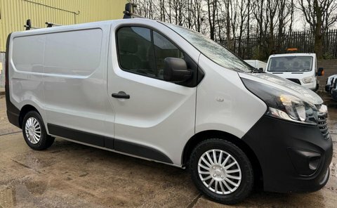 Vauxhall Vivaro 1.6 Cdti 2700 VK65GHN Silver #3