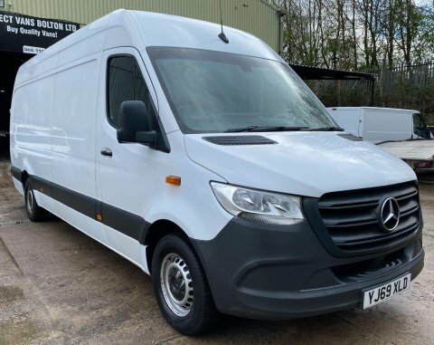 Mercedes-Benz Sprinter 2.1 311 Cdi YJ69XLD White #2