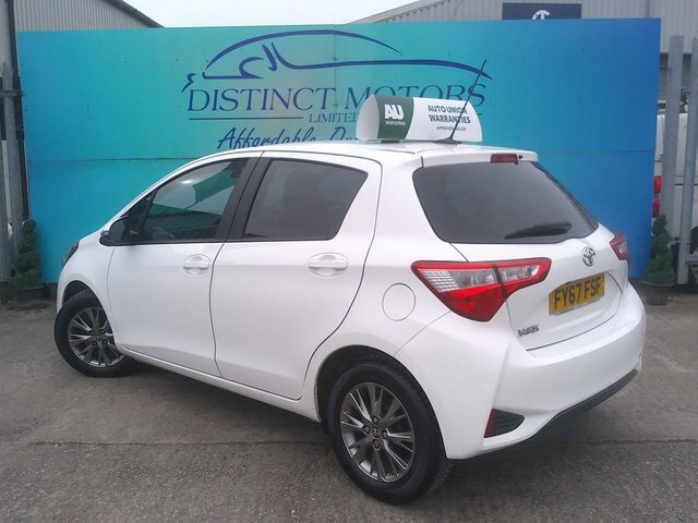 Toyota Yaris Vvt-i Icon Hatchback FY67FSF White #6