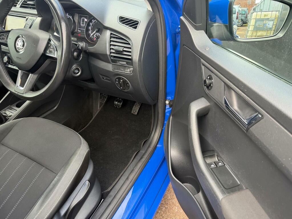 Skoda Fabia Estate 1.0 Tsi Se L Euro 6 Ss 201919 WD19DJJ Blue #6