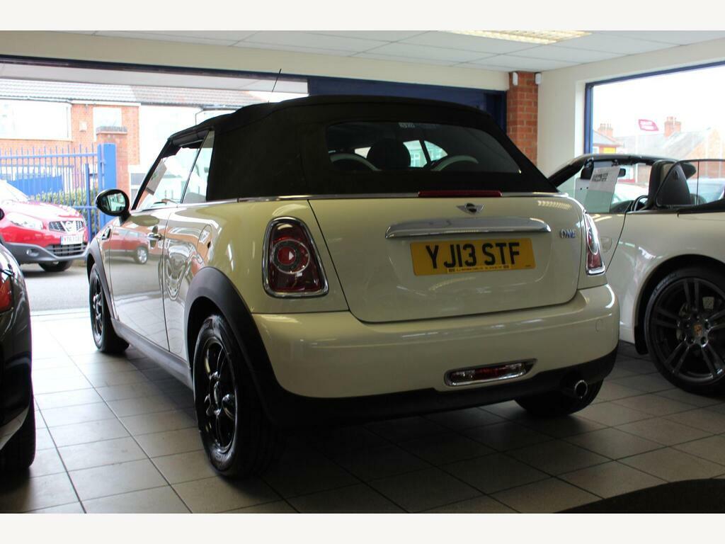 Mini Convertible 1.6 One Euro 6 YJ13STF White #4