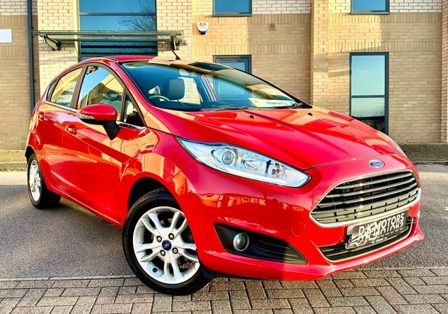 Ford Fiesta 1.25 Zetec Hatchback Euro 6 82 Red