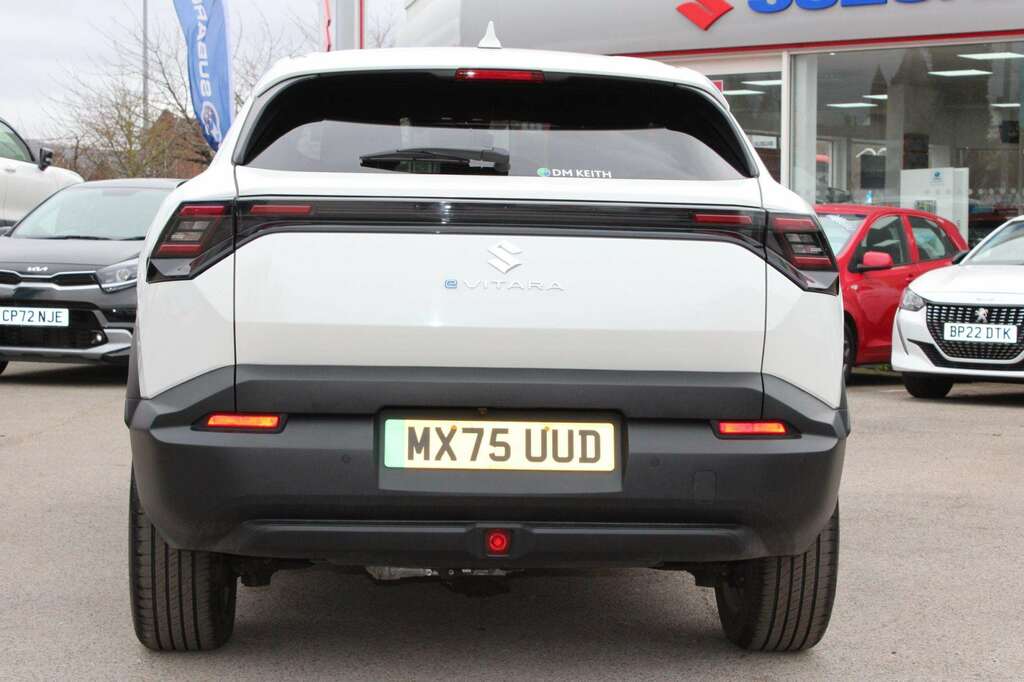 Suzuki Vitara 135Kw 61Kwh Mtn Allgrip-e White #6