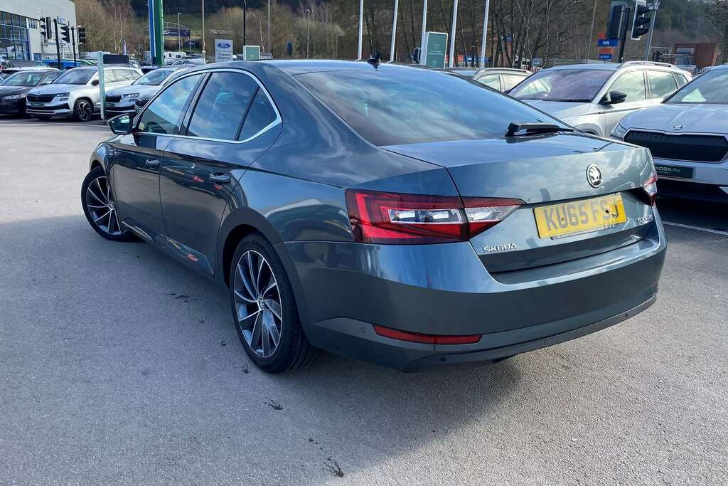 Skoda Superb 2.0 Tdi Cr 190 Laurin Klement Dsg Grey #5