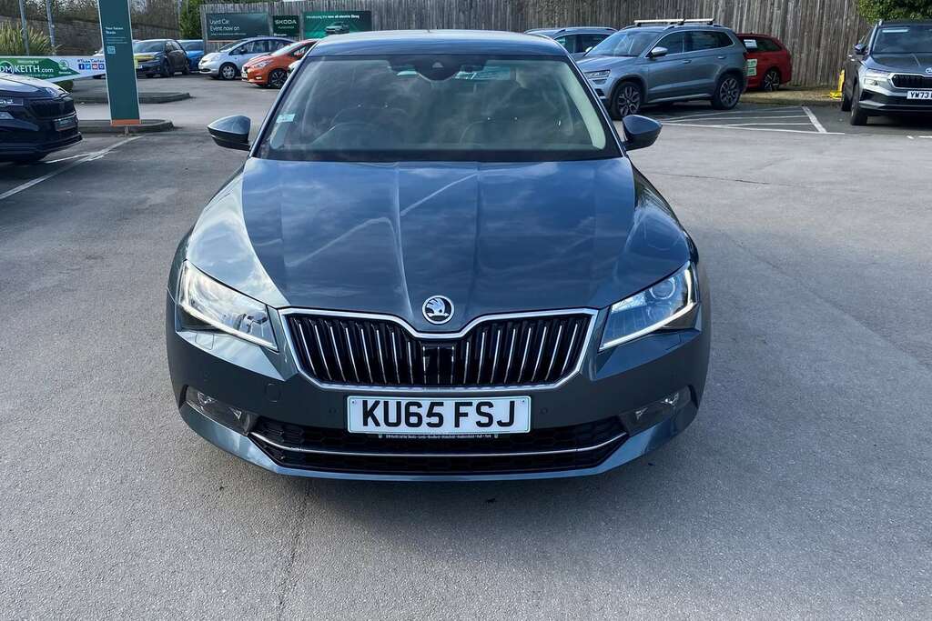 Skoda Superb 2.0 Tdi Cr 190 Laurin Klement Dsg Grey #6