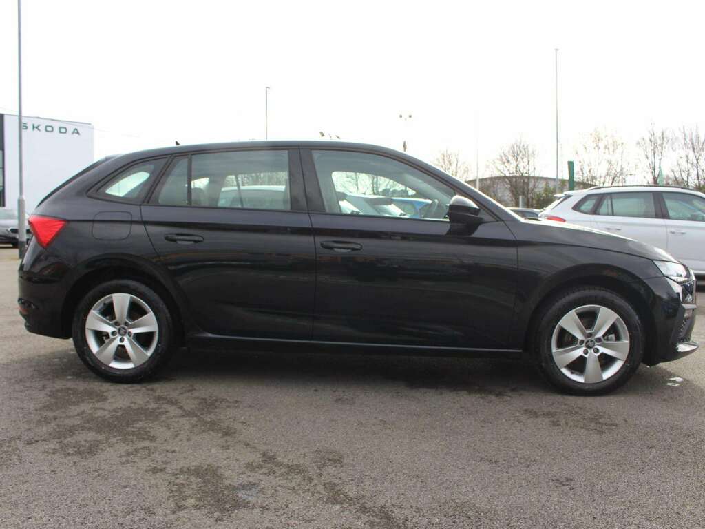 Skoda Scala 1.0 Tsi 116 Se Edition GL25UFA Black #4