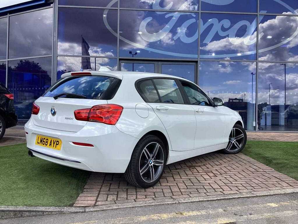 BMW 1 Series 120I 2.0 Sport Navservotronic Step LM68AYP White #4
