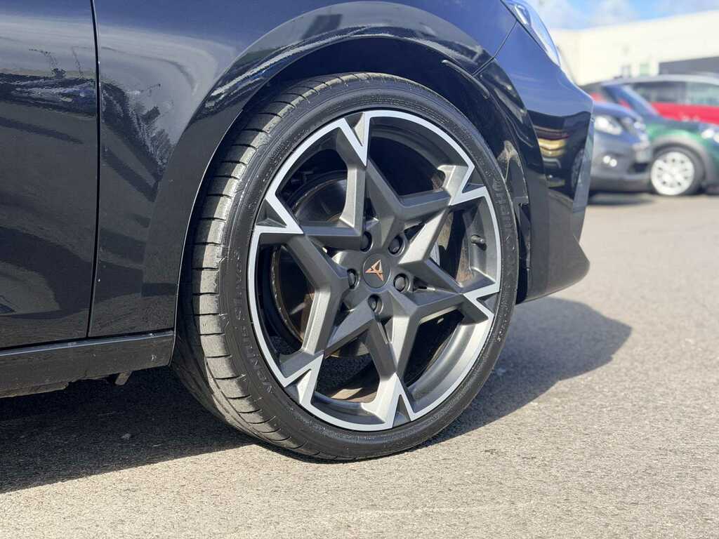 Cupra Leon 1.5 Etsi 150 V2 Dsg KY75EYF Black #5