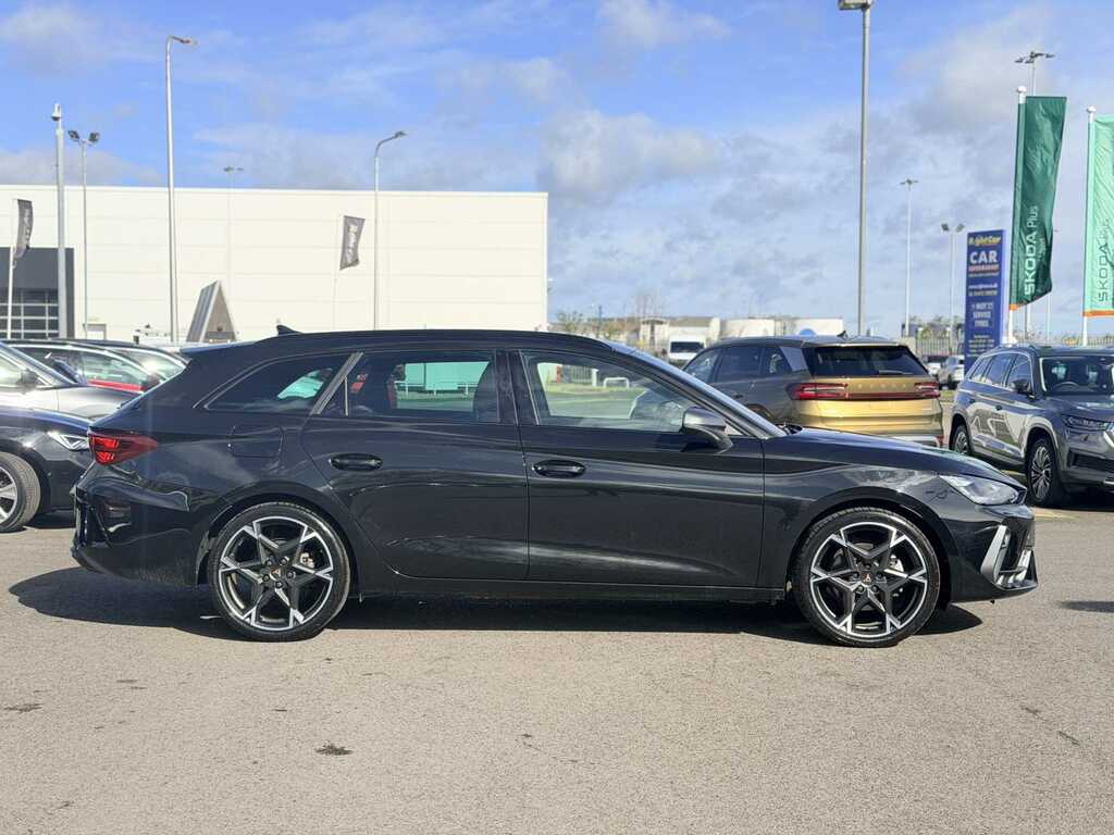 Cupra Leon 1.5 Etsi 150 V2 Dsg KY75EYF Black #4