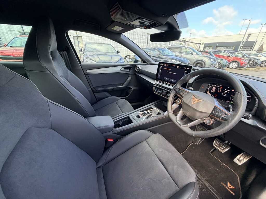 Cupra Leon 1.5 Etsi 150 V2 Dsg KY75EYF Black #6
