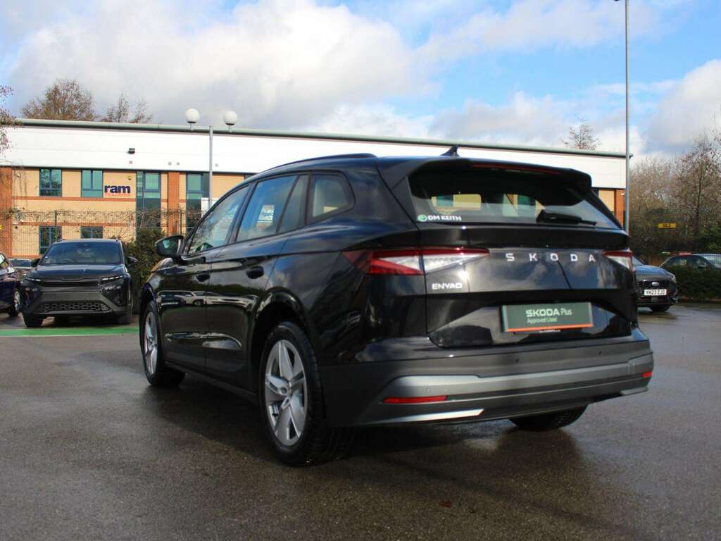 Skoda ENYAQ 125Kw 50 55Kwh LF74FPD Black #3