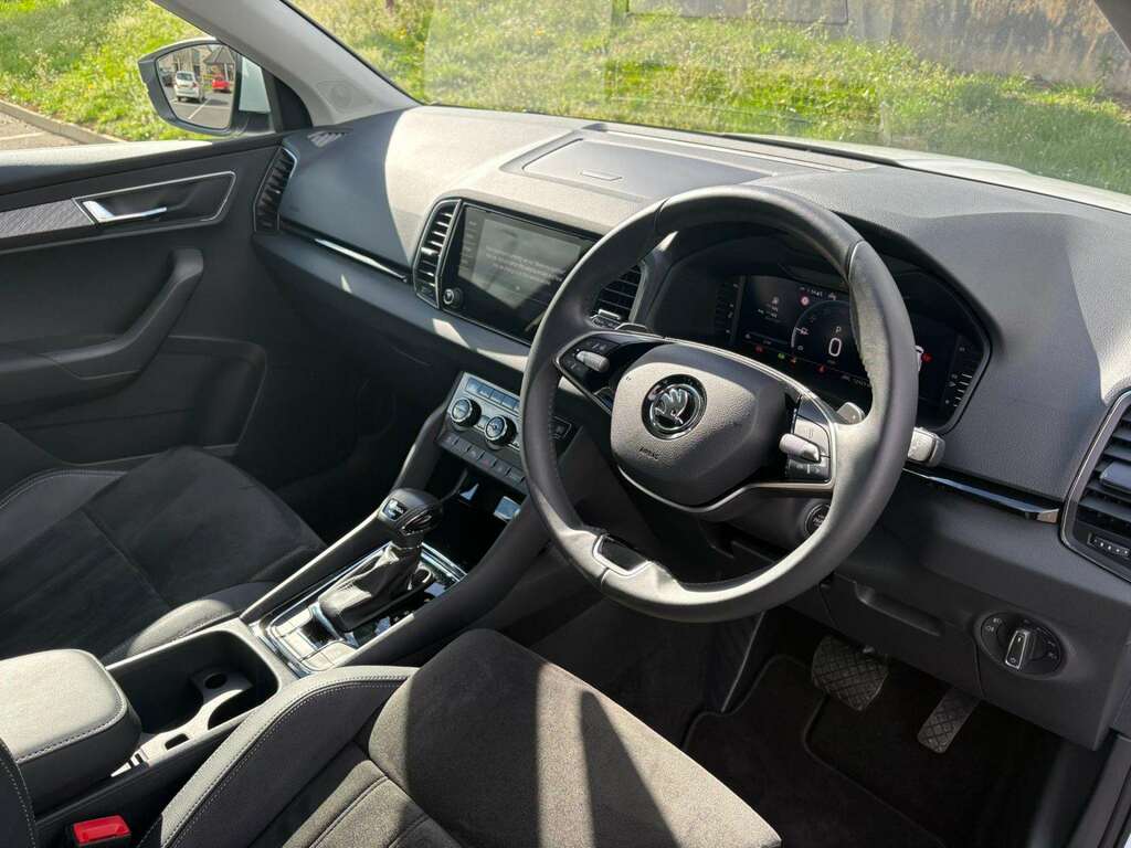 Skoda Karoq 2.0 Tdi 150 Se L 4X4 Dsg White #4