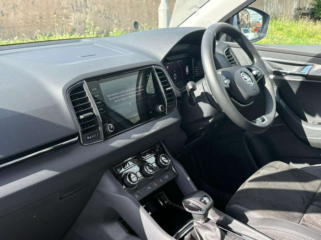 Skoda Karoq 2.0 Tdi 150 Se L 4X4 Dsg White #2