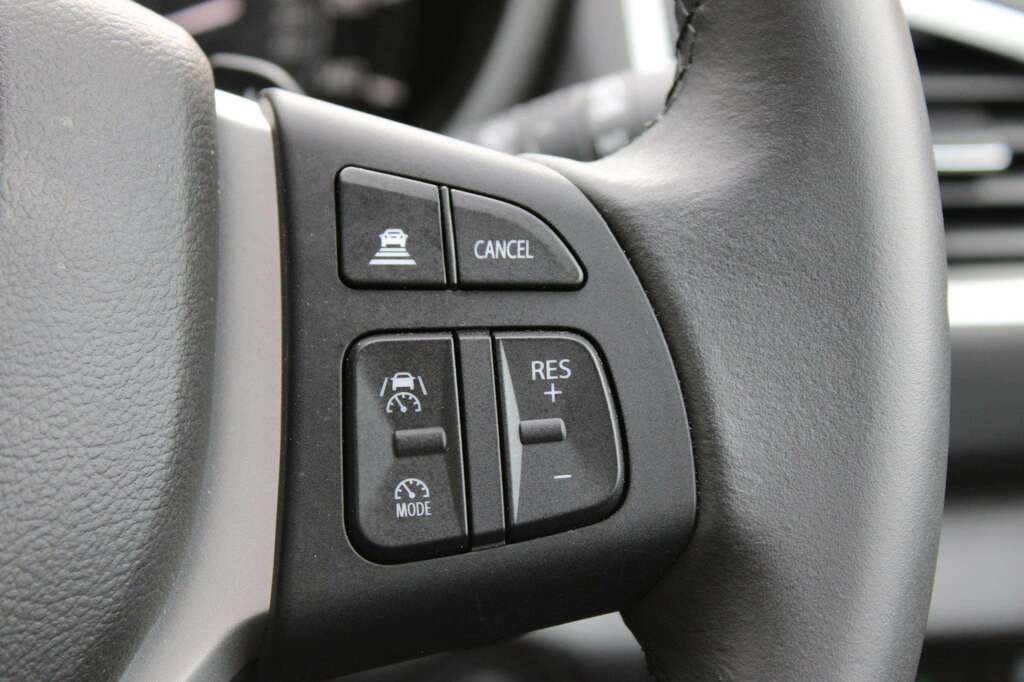 Suzuki SX4 S Cross Motion #30