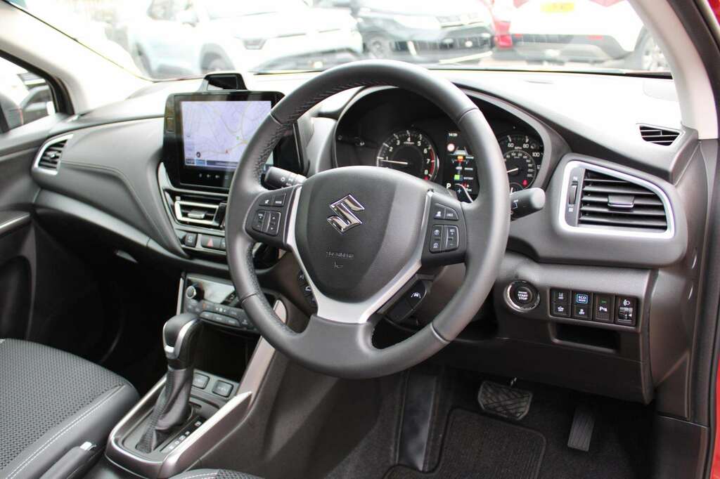 Suzuki SX4 S Cross Motion #22