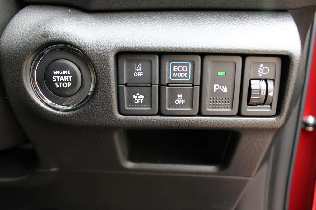 Suzuki SX4 S Cross Motion #35
