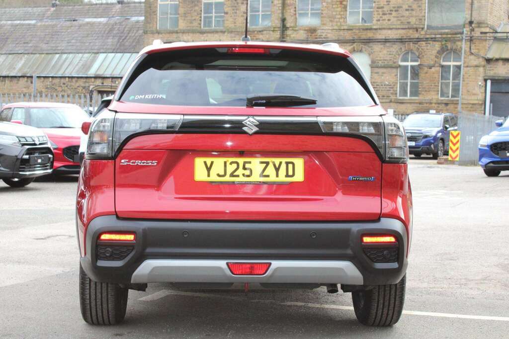 Suzuki SX4 S Cross Motion #5