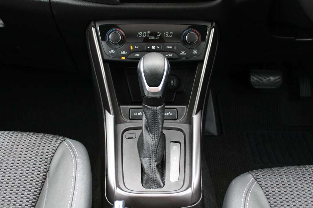 Suzuki SX4 S Cross Motion #26